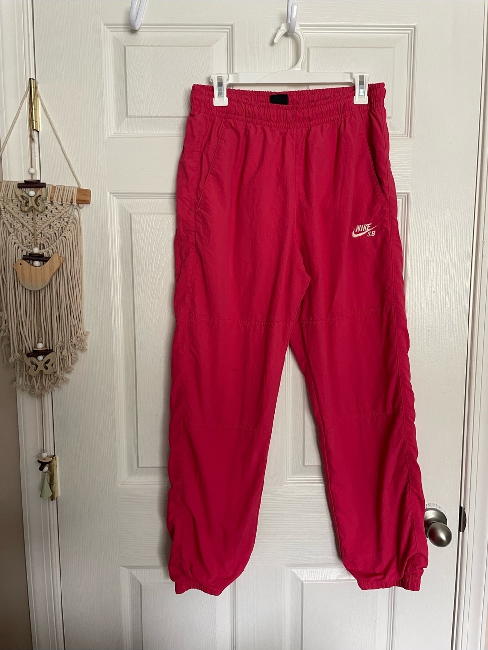Nike SB Women’s size Small Hot Pink Jogger Sweatpants Wind Track Pants